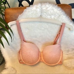 ⭐️2/$20⭐️LA SENZA Blush Lace Bra